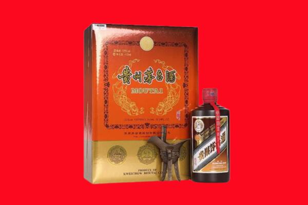 克拉玛依白碱滩区回收30年茅台